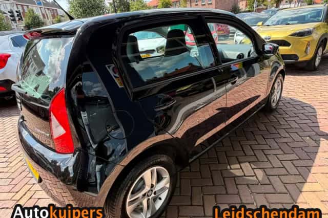 SEAT Mii (2017) thumbnail 6