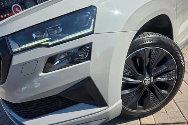 Škoda Karoq (2022) thumbnail 3