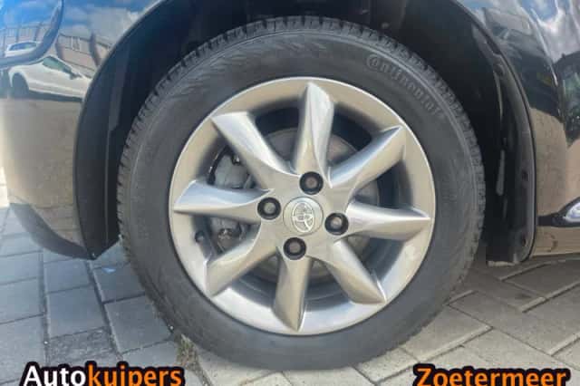 Toyota Aygo (2011) thumbnail 3