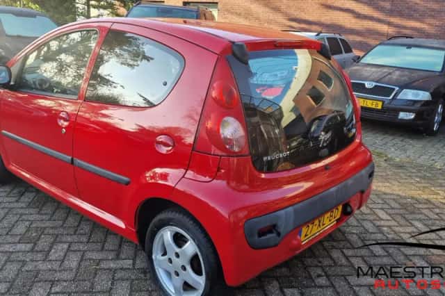 Peugeot 107 (2007) thumbnail 5
