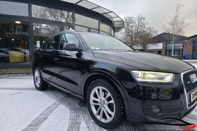 Audi Q3 (2012) thumbnail 4