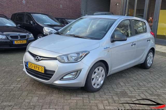 Hyundai i20 (2012) thumbnail 3