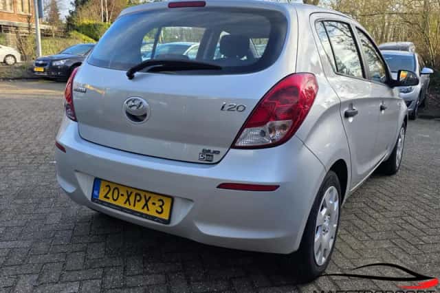 Hyundai i20 (2012) thumbnail 5
