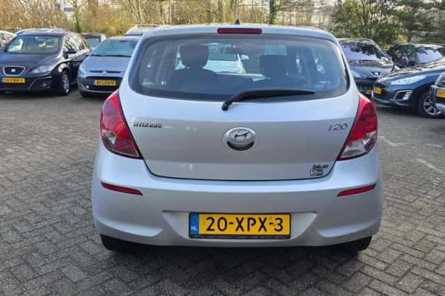 Hyundai i20 (2012) thumbnail 6