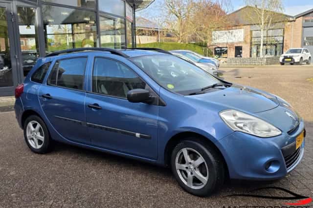 Renault Clio (2010) thumbnail 4