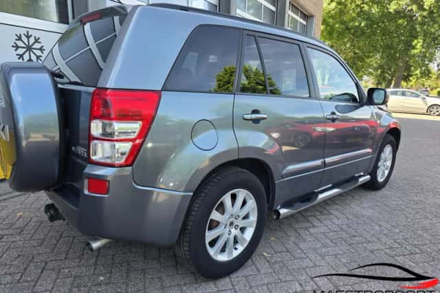 Suzuki Grand Vitara (2007) thumbnail 2