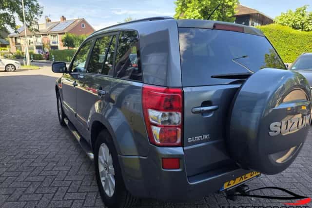 Suzuki Grand Vitara (2007) thumbnail 5