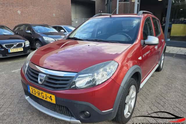 Dacia Sandero (2011) thumbnail 1
