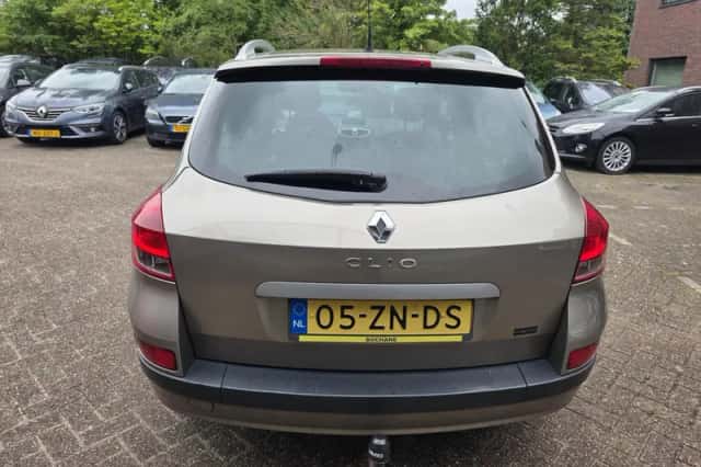 Renault Clio (2008) thumbnail 6