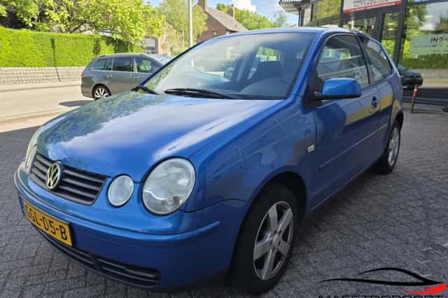 Volkswagen Polo (2005) thumbnail 1