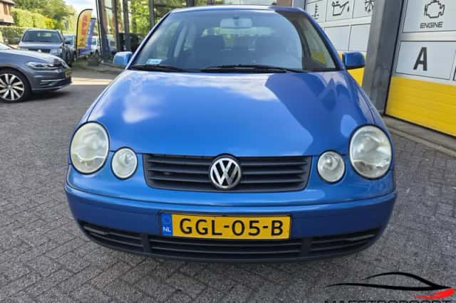 Volkswagen Polo (2005) thumbnail 2