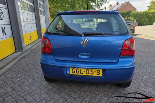 Volkswagen Polo (2005) thumbnail 5