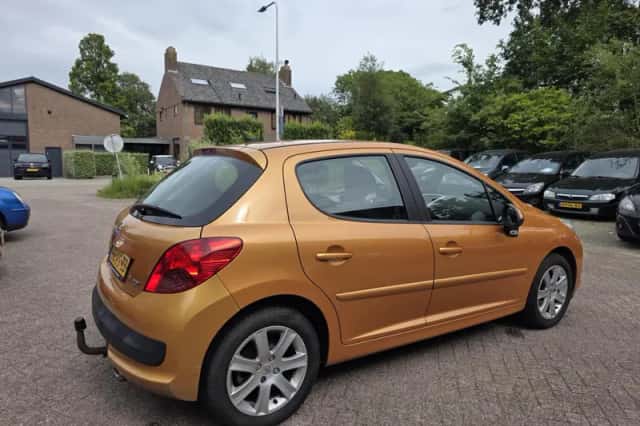 Peugeot 207 (2007) thumbnail 6
