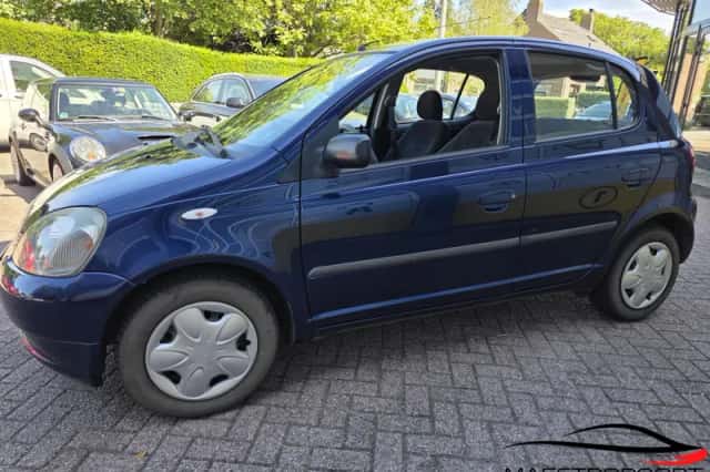 Toyota Yaris (2001) thumbnail 3