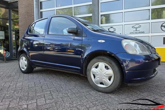 Toyota Yaris (2001) thumbnail 4