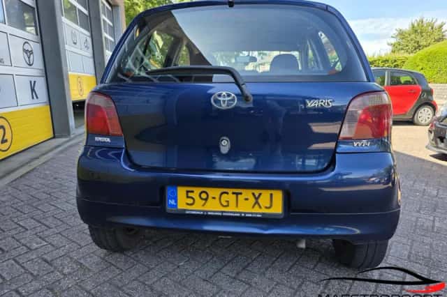 Toyota Yaris (2001) thumbnail 5