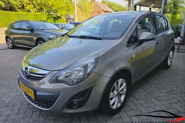 Opel Corsa (2014) thumbnail 3
