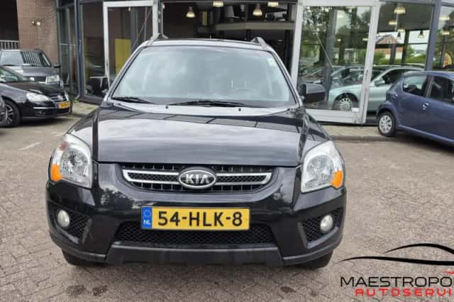 Kia Sportage (2009) thumbnail 2