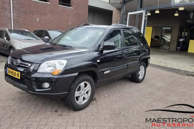 Kia Sportage (2009) thumbnail 4