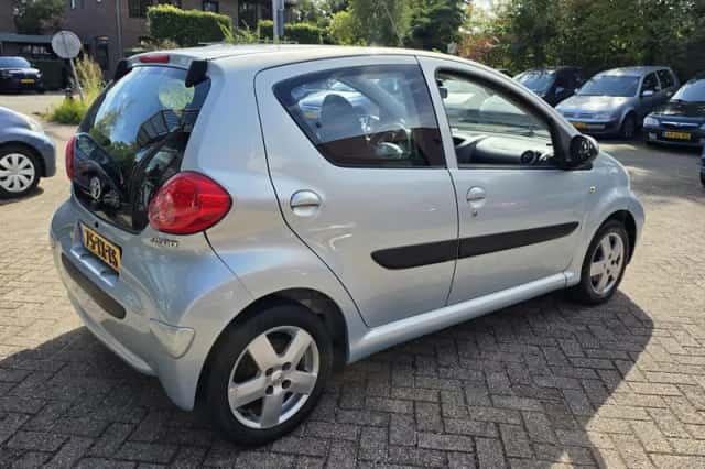 Toyota Aygo (2007) thumbnail 6