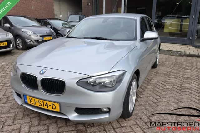 BMW 1-Serie (2012) thumbnail 1