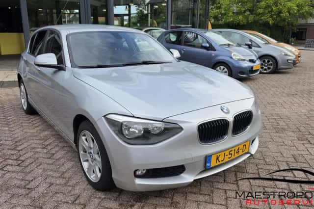 BMW 1-Serie (2012) thumbnail 2