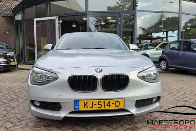 BMW 1-Serie (2012) thumbnail 3