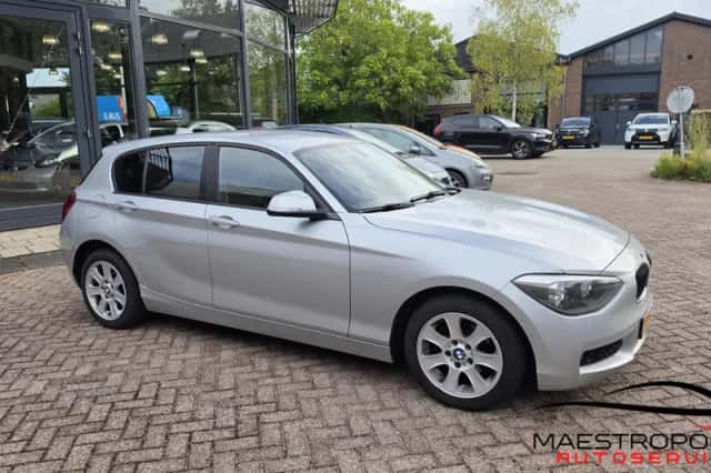 BMW 1-Serie (2012) thumbnail 4