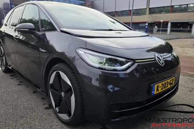 Volkswagen ID.3 (2020) thumbnail 3