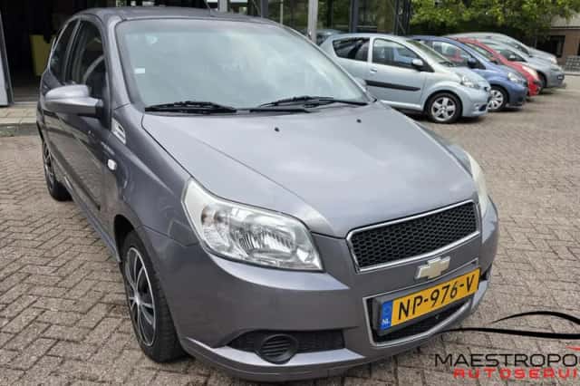 Chevrolet Aveo (2009) thumbnail 2