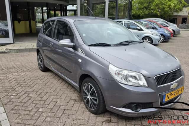 Chevrolet Aveo (2009) thumbnail 4