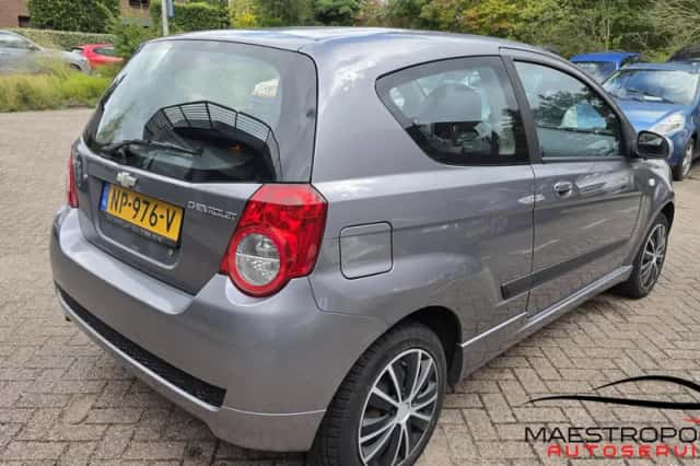 Chevrolet Aveo (2009) thumbnail 5