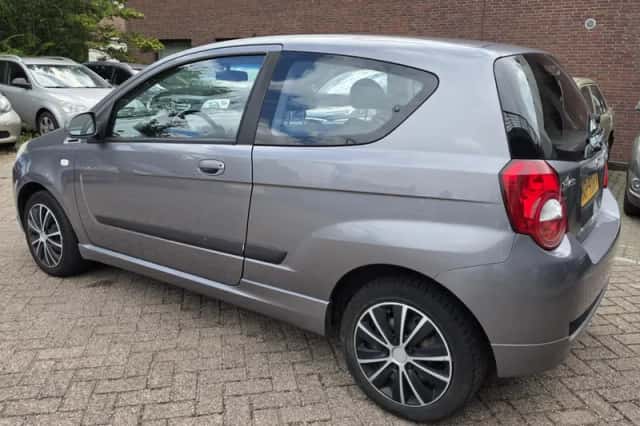 Chevrolet Aveo (2009) thumbnail 6