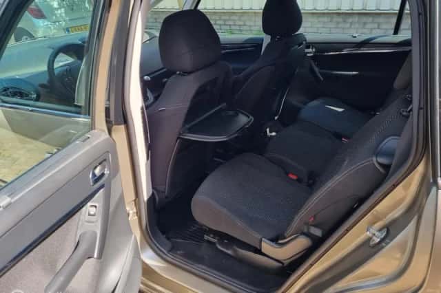 Citroën C4 Picasso (2012) thumbnail 6