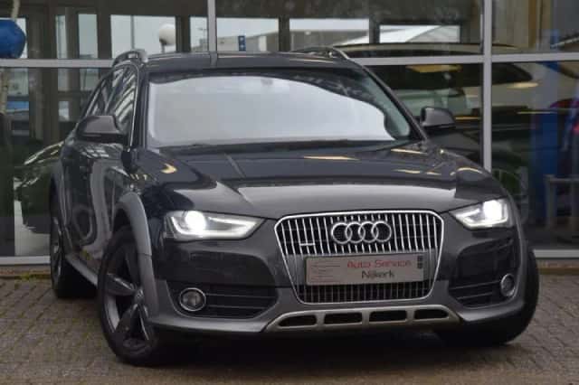 Audi A4 (2014) thumbnail 1