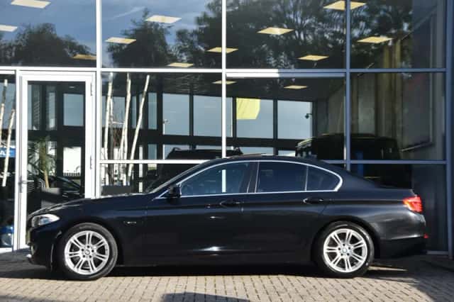 BMW 5-Serie (2011) thumbnail 4