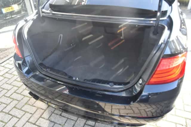 BMW 5-Serie (2011) thumbnail 6
