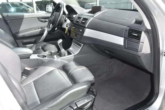 BMW X3 (2009) thumbnail 1