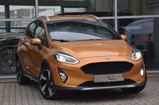 Ford Fiesta (2018) thumbnail 1