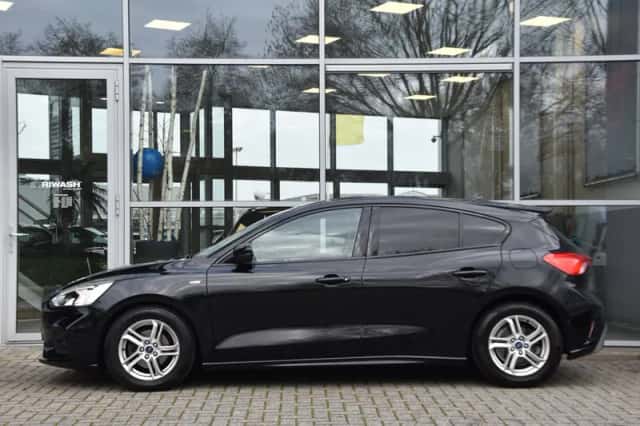 Ford Focus (2019) thumbnail 5