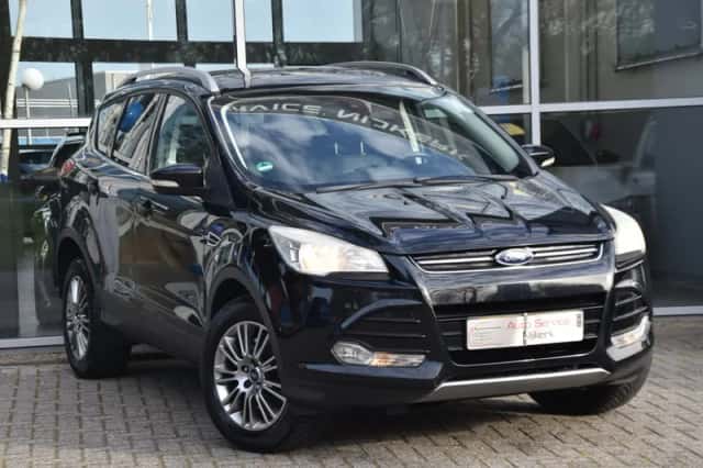 Ford Kuga (2013) thumbnail 1