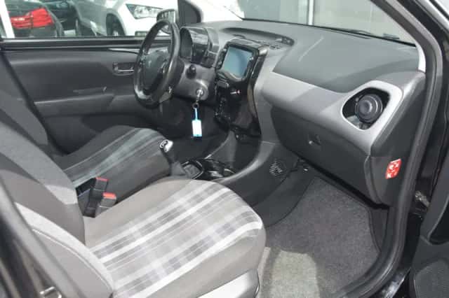 Peugeot 108 (2019) thumbnail 5