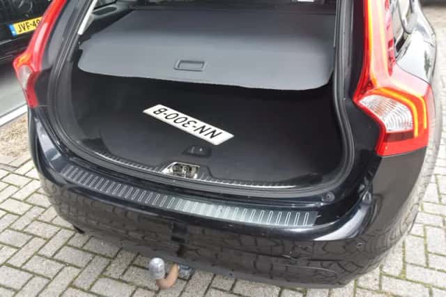 Volvo V60 (2016) thumbnail 4