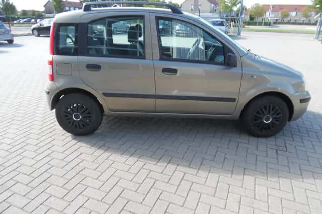 Fiat Panda (2007) thumbnail 3