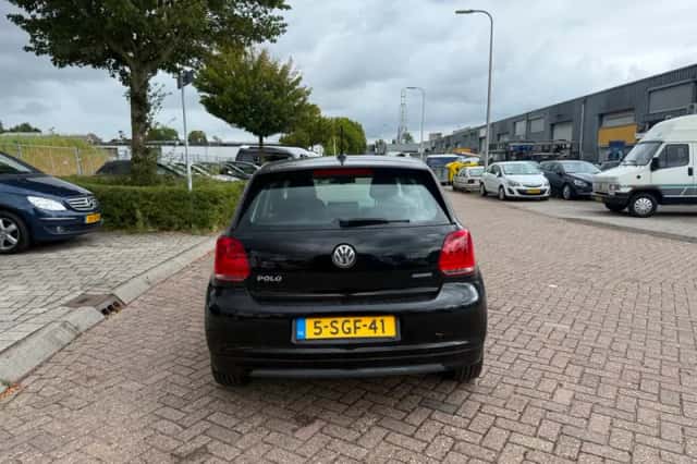 Volkswagen Polo (2013) thumbnail 6