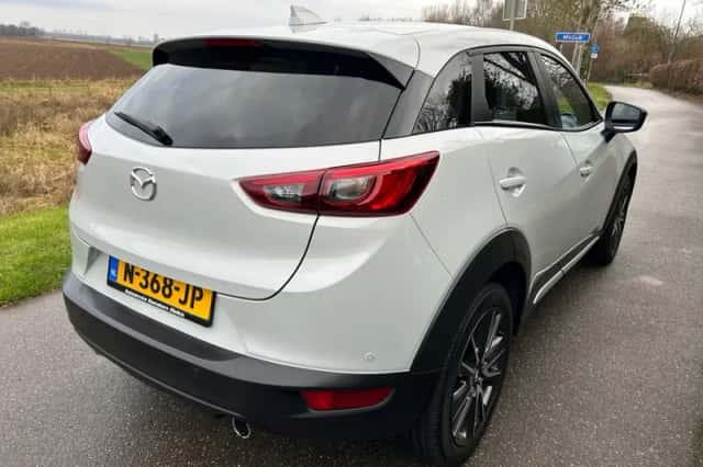Mazda CX-3 (2016) thumbnail 2