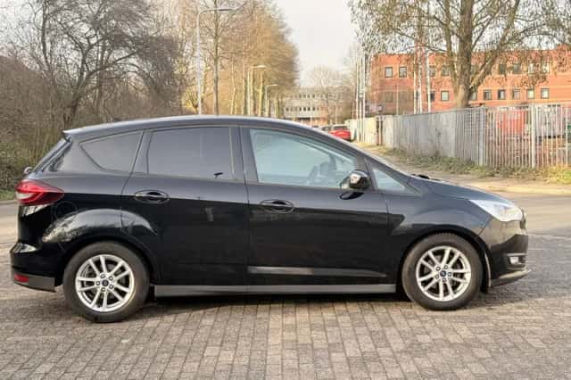 Ford C-Max (2016) thumbnail 4