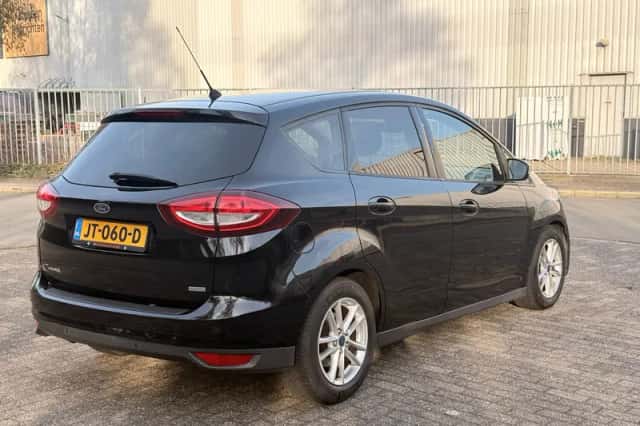 Ford C-Max (2016) thumbnail 5