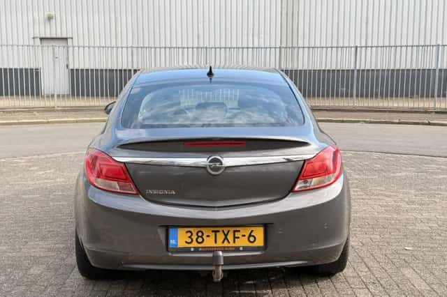 Opel Insignia (2012) thumbnail 6