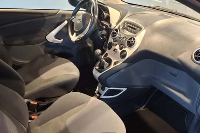 Ford Ka (2011) thumbnail 5